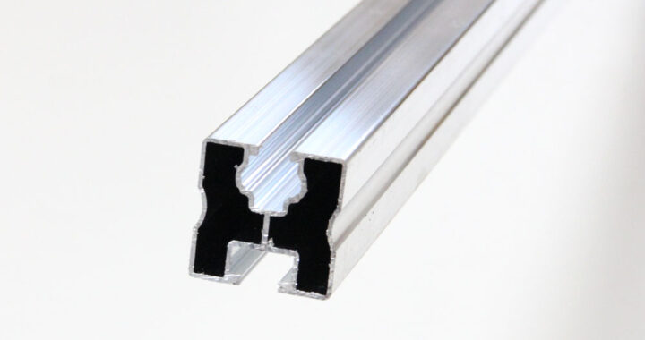 Aluminiumsprofil til solceller 4,15m. lang, alufarve